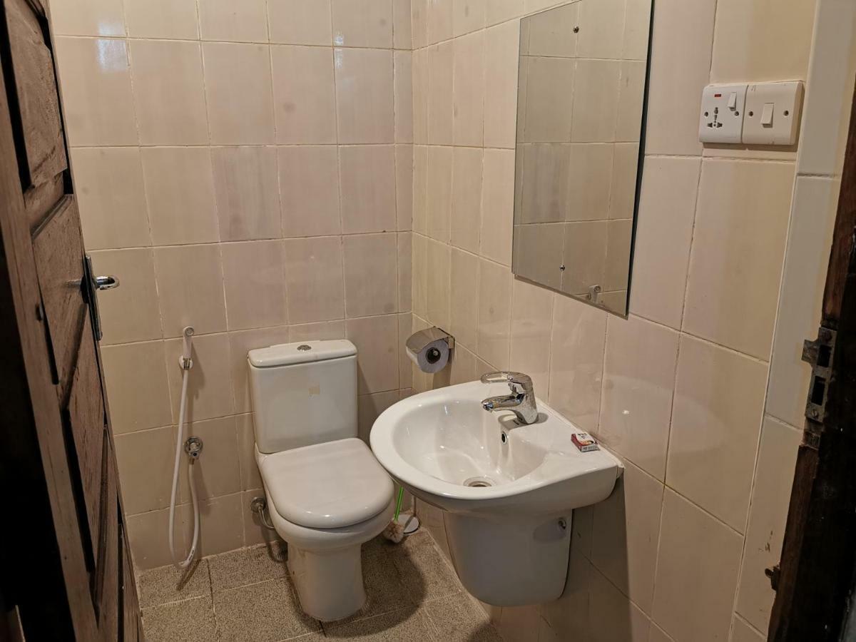 Crown Hotel Zanzibar Bagian luar foto