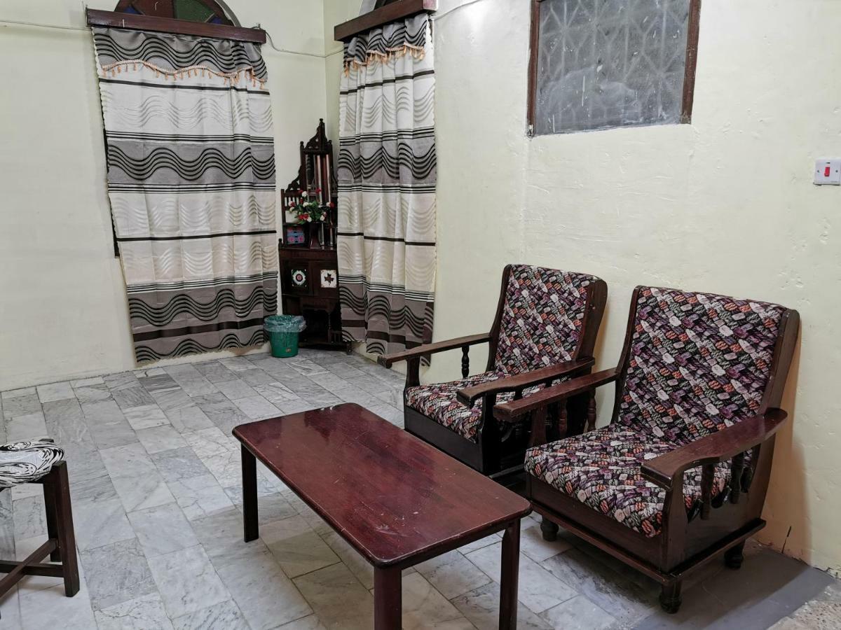 Crown Hotel Zanzibar Bagian luar foto