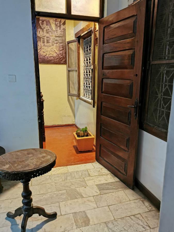 Crown Hotel Zanzibar Bagian luar foto